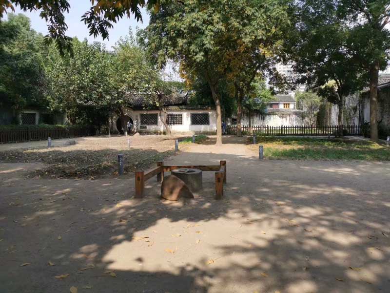 深圳離婚律師法普：對方起訴離婚我不到庭法院就會撤案嗎？