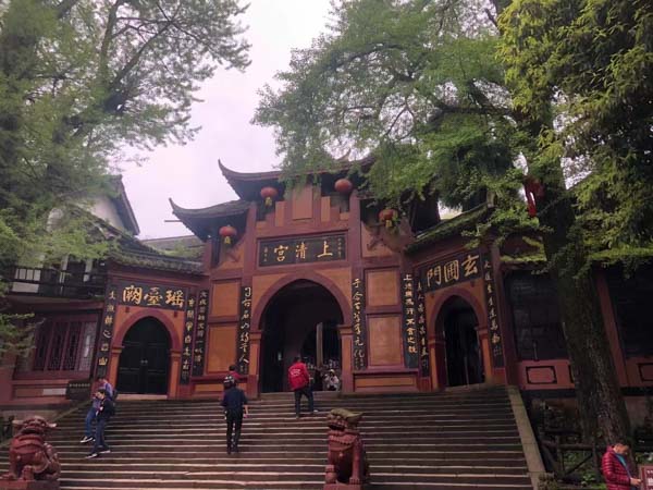 離婚不直接撫養(yǎng)子女的一方承擔(dān)的撫養(yǎng)費(fèi)包括哪些？深圳離婚律師來回答