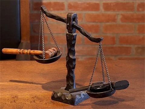德政路婚姻律師女子偷情被發(fā)現后報強奸被判刑